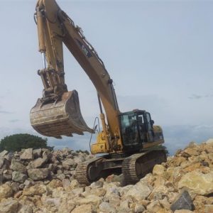 Escavatore " Caterpillar 330 CLN"