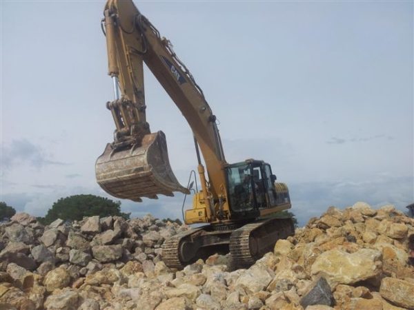 Escavatore " Caterpillar 330 CLN"